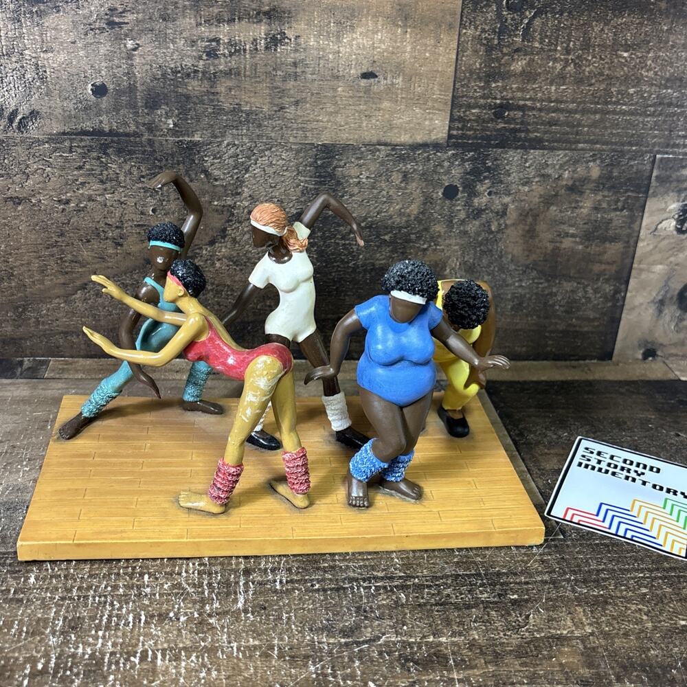 RARE Sass N’ Class Annie Lee 1997 Stretch One & Two Figure Sculpture DAMAGED